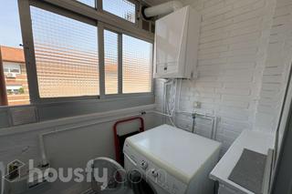 Location Appartement  Calle eugenia de montijo .