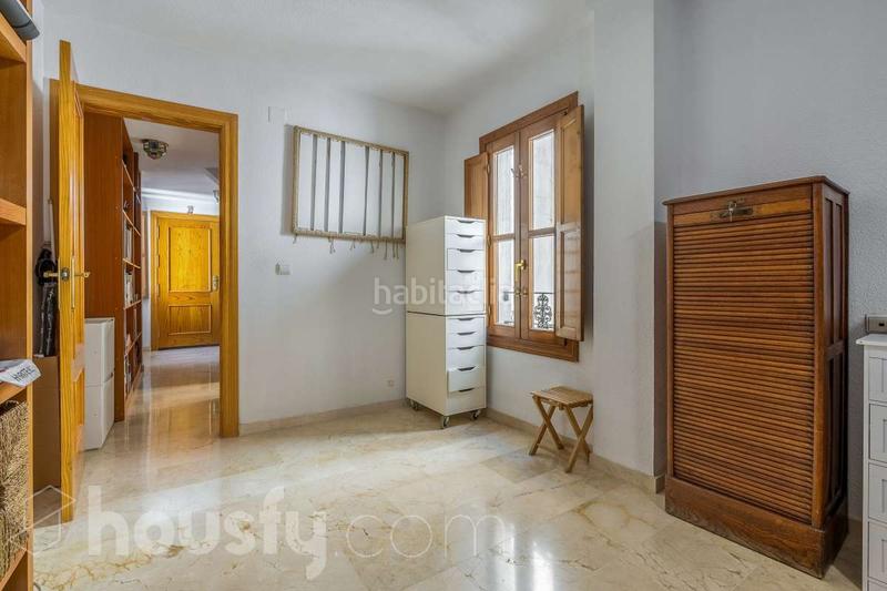 Foto 77f26f29-7256-4fbb-a8e3-d4abe42711c4. Piso en calle jarreria . en San Matías - Realejo Granada