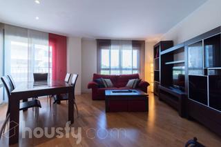 Location Appartement à Calle eros .