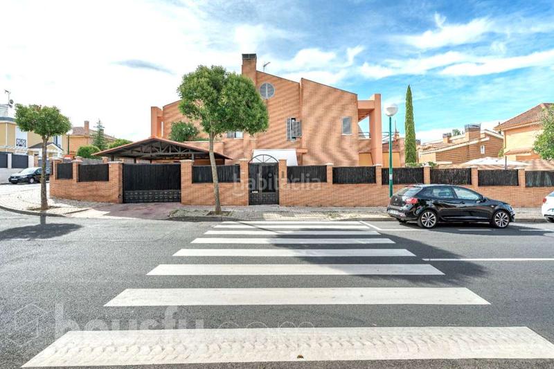 Foto 27e854bf-d471-4394-91eb-483938412980. Casa en cl italia en Peñas Albas - Zulema Villalbilla