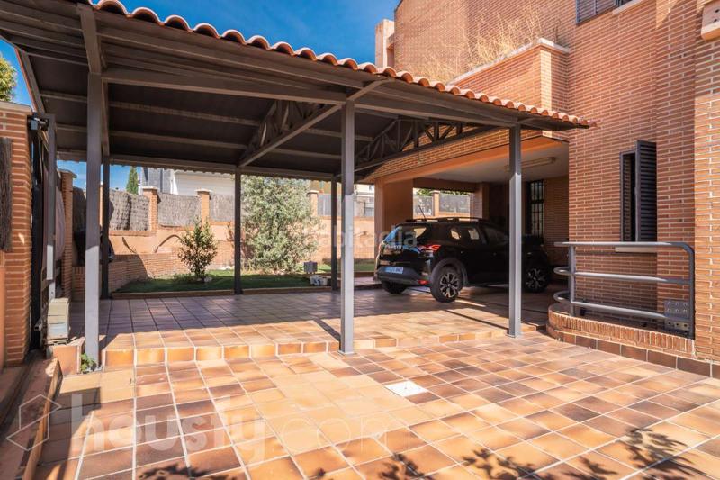 Foto 4c849d24-41c8-45d7-800e-d9cb9a34dc58. Casa en cl italia en Peñas Albas - Zulema Villalbilla