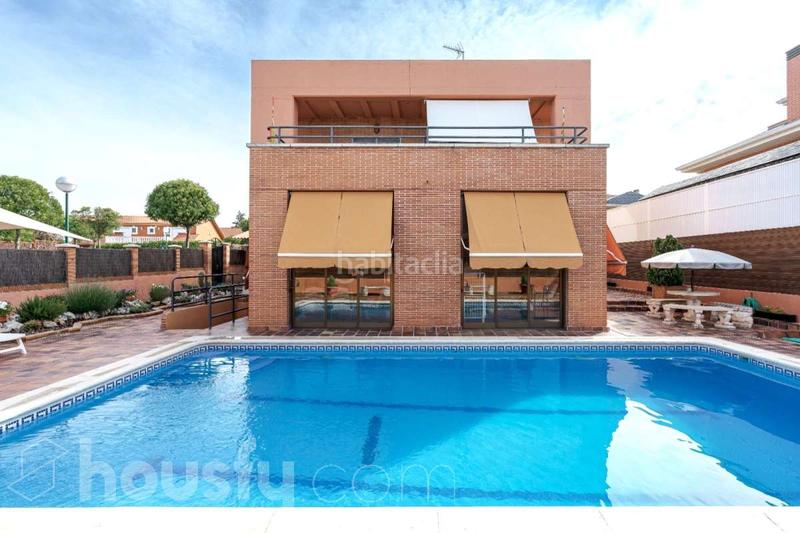 Foto 8d15f37f-038e-48b3-ba0d-845bfb96fd30. Casa en cl italia en Peñas Albas - Zulema Villalbilla