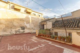 House in Carrer bartolico .