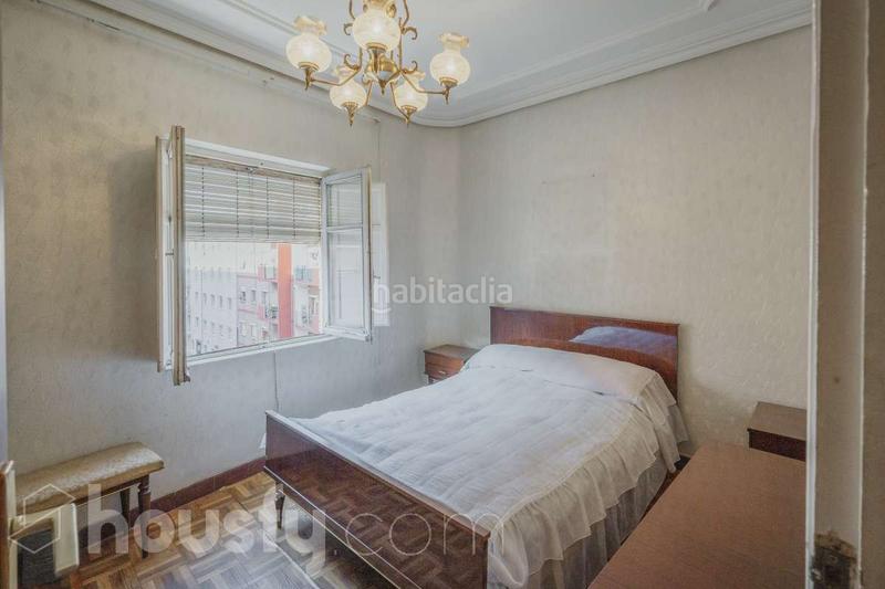 Foto 166fd439-5d9f-4467-ba86-2e863c0ee532. Appartamento in calle aaiún . in Delicias Valladolid