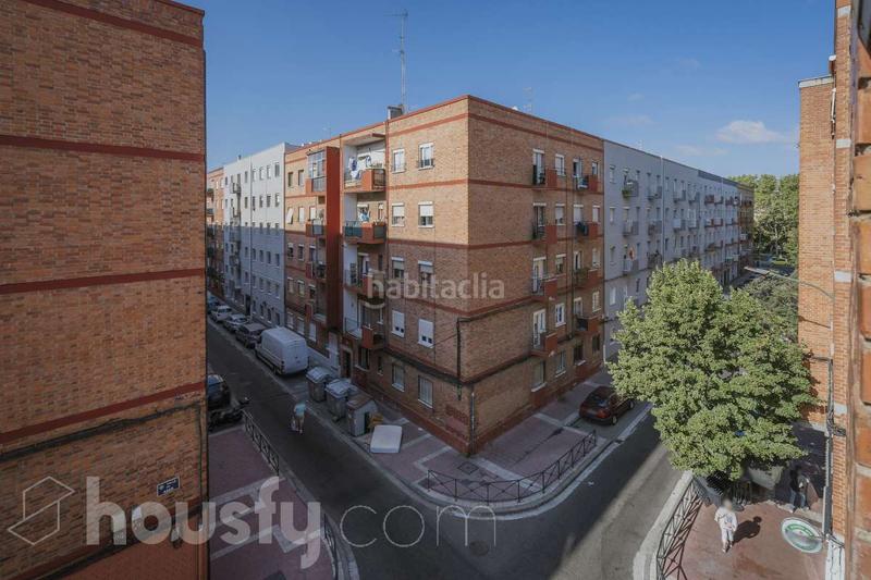 Foto ba6db7be-eff7-4518-8a06-64366e0925b8. Appartamento in calle aaiún . in Delicias Valladolid