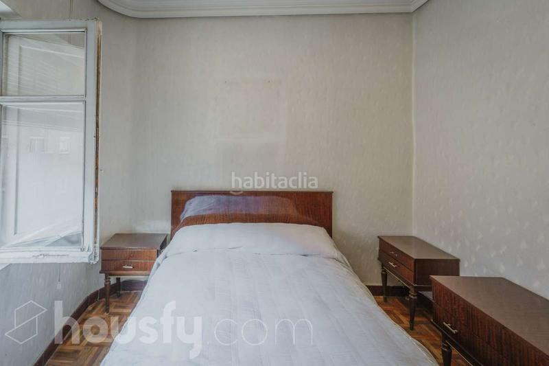 Foto 0a7b0941-e42f-44f9-8451-d2264bf5662e. Pis a calle aaiún . a Delicias Valladolid