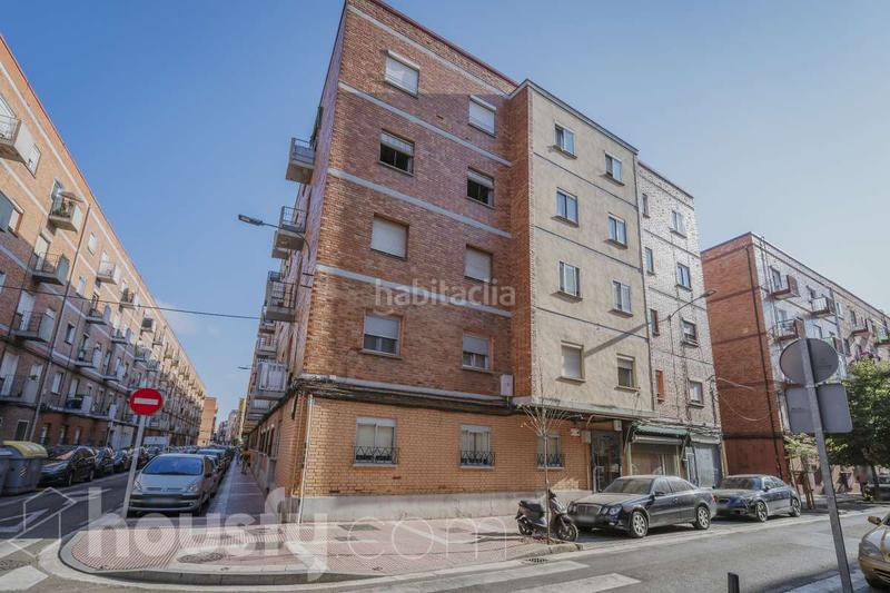 Foto 4e3dde8a-b24c-4180-a5cd-a4698daa39c2. Pis a calle aaiún . a Delicias Valladolid