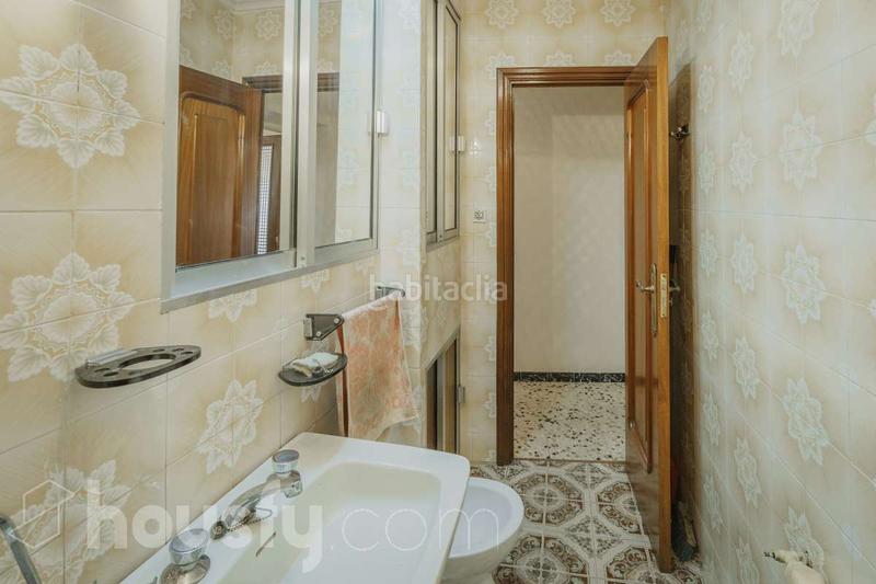 Foto 7c9d1f4c-98e6-4bd1-8565-4b1891be63bf. Pis a calle aaiún . a Delicias Valladolid