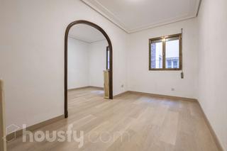 Location Appartement à Calle de fernán gonzález .