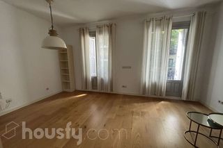 Rent Flat in Calle de ayala .