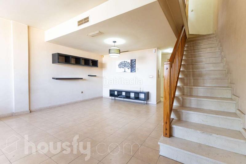 Foto b8174a87-ebb5-42c2-bc71-fa9a6b88b273. Duplex dans cm viejo de callosa . dans Orihuela ciudad Orihuela