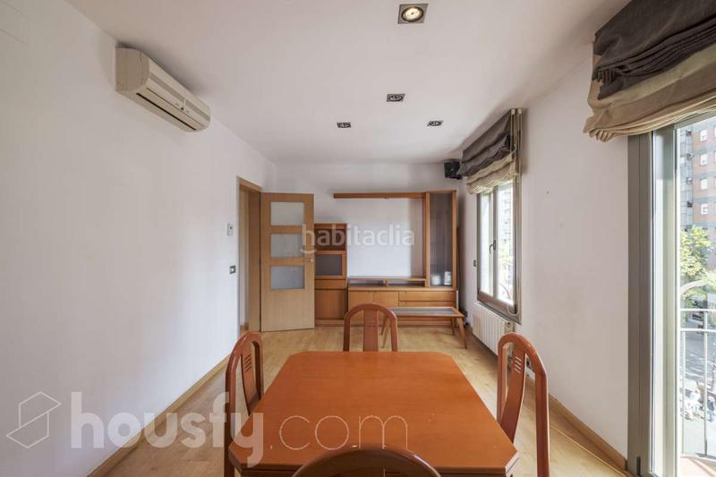 Foto c798fd6d-416f-4949-abc2-5c59a59f1f38. Appartamento in rambla de badal . in Sants Barcelona