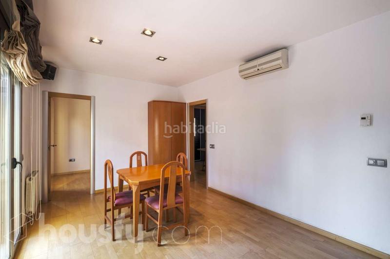 Foto 862cc0ea-f4ad-4d47-9717-f78243b5d1e2. Appartement dans rambla de badal . dans Sants Barcelona