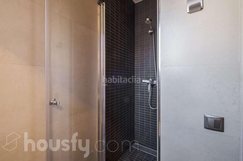 Foto ea3fb2ec-9e9d-4d18-a6c2-f6acb4a156f8. Appartement dans rambla de badal . dans Sants Barcelona