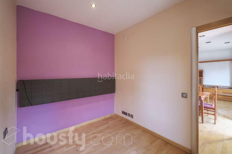 Foto 8c7932eb-c18c-4117-94d2-b6a3d3d543c1. Flat in rambla de badal . in Sants Barcelona