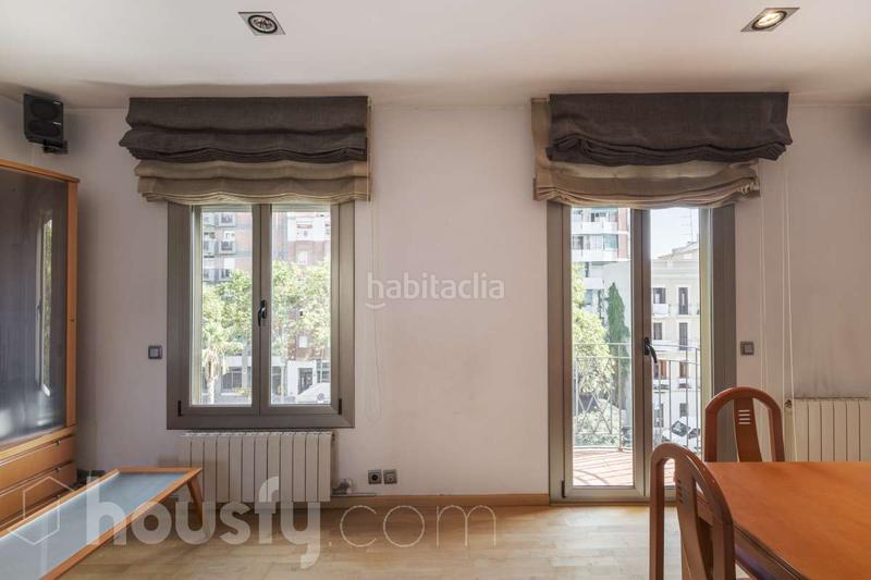 Foto a57d5919-51a2-46d3-9f84-a742d9949322. Flat in rambla de badal . in Sants Barcelona