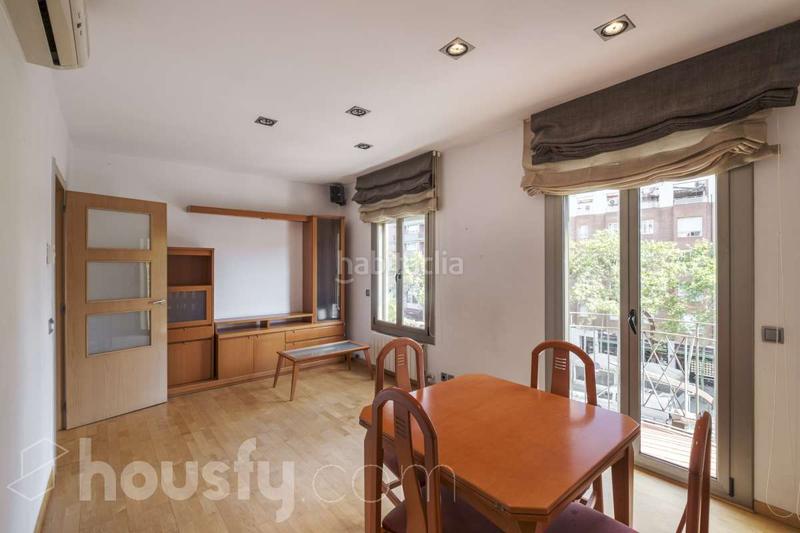 Foto e88f5ec4-cbef-4a82-bff5-f6e7aa8581ab. Flat in rambla de badal . in Sants Barcelona