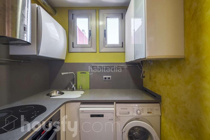 Foto c2b1ada3-7bf3-4230-b342-9824e67ba033. Piso en rambla de badal . en Sants Barcelona