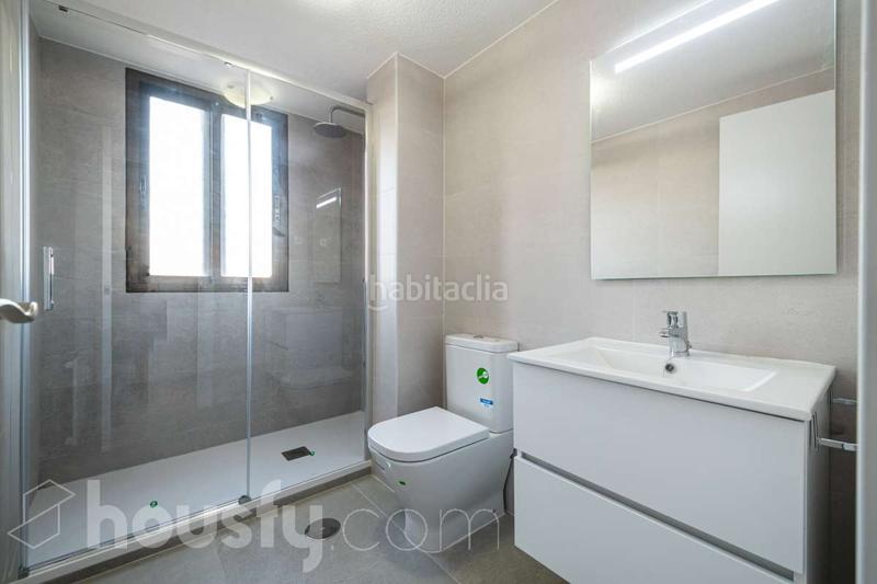 Foto 350fec83-ce9c-4587-857d-7f473967d817. Affitto appartamento in avenida del doctor federico rubio y galí . in Madrid