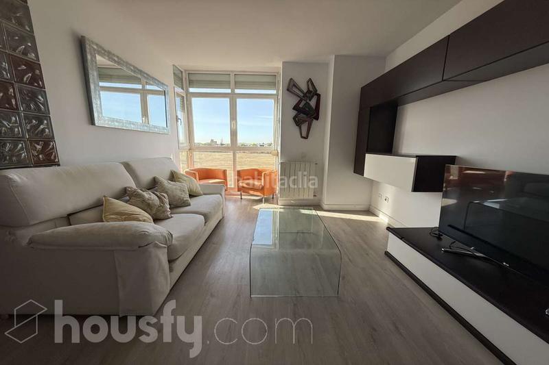 Foto 51e9efc5-4a6a-446a-b294-65d7dde6dd95. Rent flat in calle de las trompas . in Cuatro Vientos Madrid