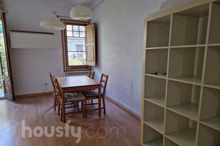 Rent Flat  Carrer de còrsega .