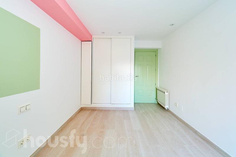 Foto 8a3595f0-0c6e-4abf-8bea-7b4bbd0e222c. Rent flat in calle tierno galván . in Ensanche Cartagena