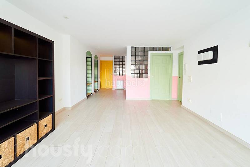 Foto bc23129d-ab69-4ff2-b21b-76c89be8f3ad. Rent flat in calle tierno galván . in Ensanche Cartagena