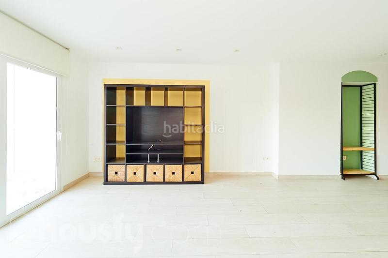 Foto dd53b3c6-e987-4fdc-8dae-9a1b835447e3. Alquiler piso en calle tierno galván . en Ensanche Cartagena