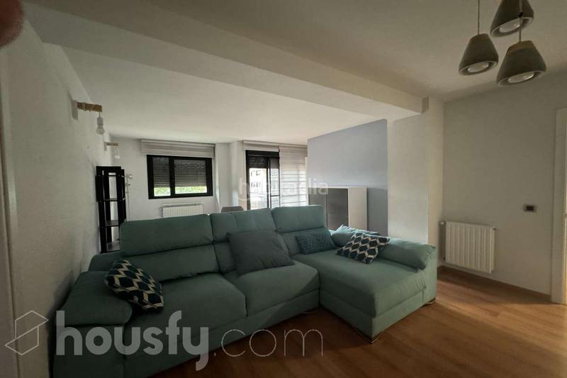 Foto 49426de4-b570-4e31-9a9f-2cda4a2ebddc. Rent flat in calle juan bautista monegro . in Soto de Henares Torrejón de Ardoz