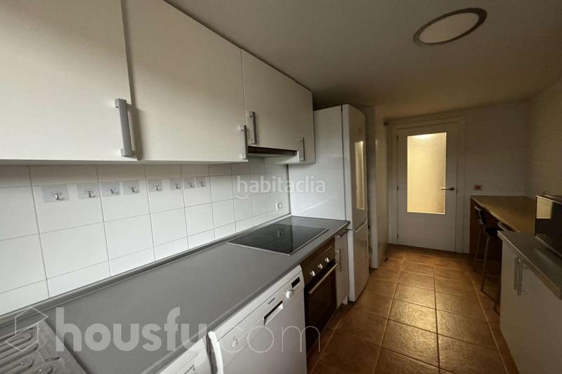 Foto c0712d14-bc0f-4f5d-a2ae-614f0a533d60. Rent flat in calle juan bautista monegro . in Soto de Henares Torrejón de Ardoz
