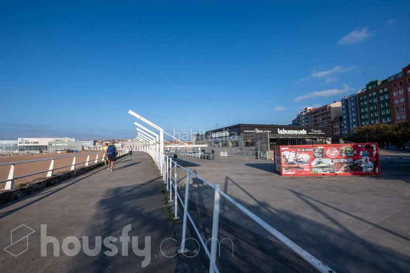 Foto 015fbe3a-05fb-4f40-9121-0e2bc1a7ba21. Appartamento in calle marqués de san esteban . in Gijón