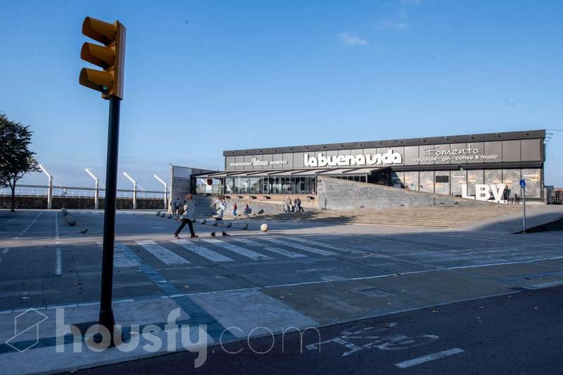 Foto 2485876c-a759-45a8-850a-5ede5e70dc51. Appartement dans calle marqués de san esteban . dans Gijón