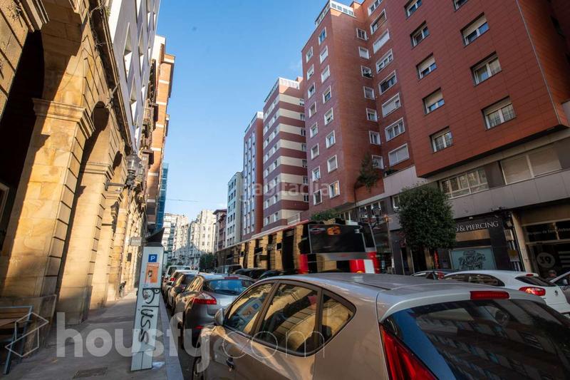 Foto 8e190262-fc16-4bd0-9222-608829770ed0. Appartement dans calle marqués de san esteban . dans Gijón