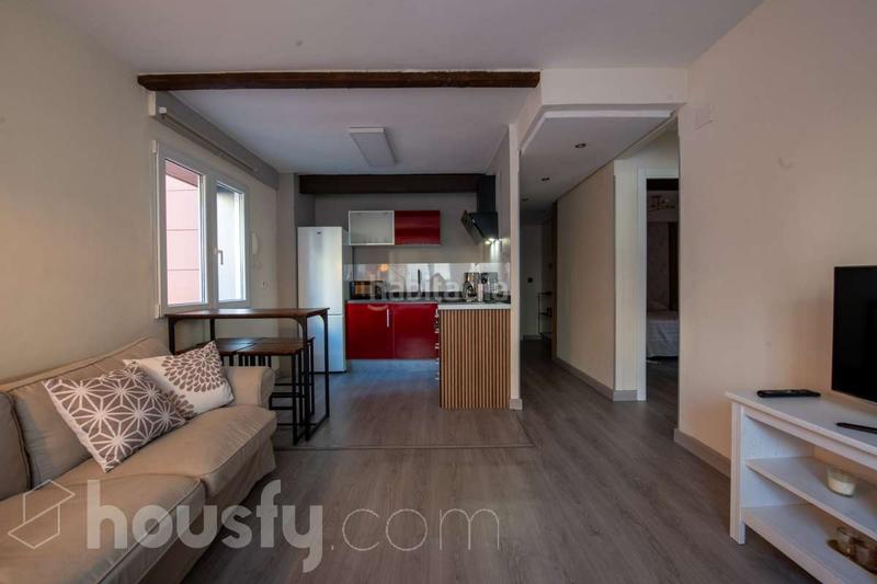 Foto 2513016f-0e01-4b4b-b86d-6707d74a908f. Flat in calle marqués de san esteban . in Centro Gijón