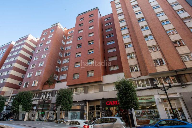 Foto 0b8e79d4-064a-401f-b829-e48cfbfecec2. Piso en calle marqués de san esteban . en Centro Gijón