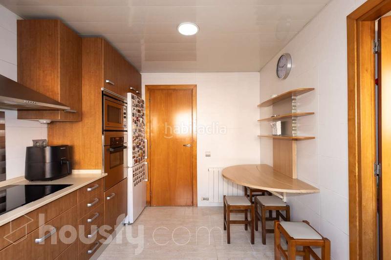 Foto be7feeec-5b28-40c0-acef-becdf973054c. Zweistöckige wohnung in carrer de barcelona . in Centre Torredembarra