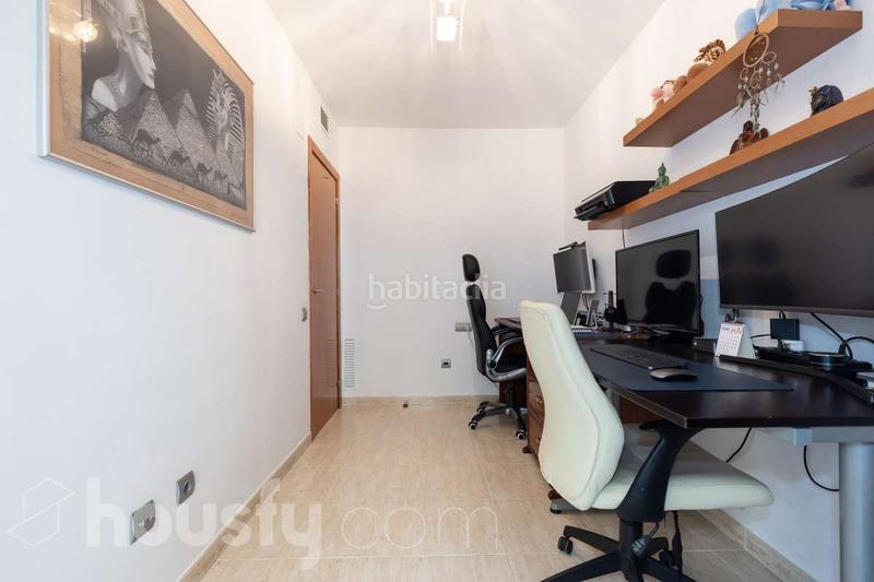 Foto c21d10f1-4f39-46f2-8cea-a2baed76910b. Zweistöckige wohnung in carrer de barcelona . in Centre Torredembarra