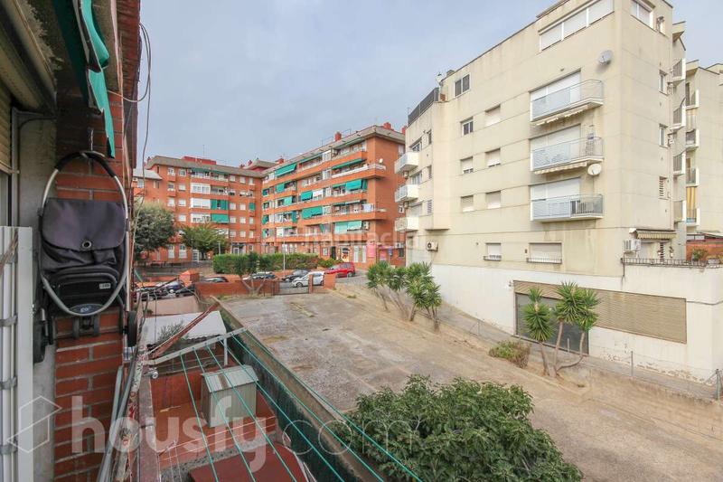 Foto c096cd5c-e323-41c2-ac1c-524b1085dce6. Flat in av barcelona . in Santa Perpètua de Mogoda