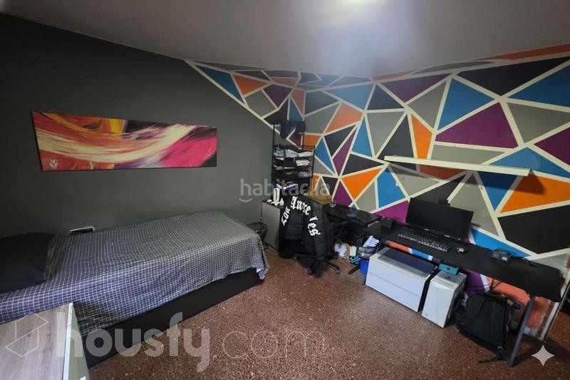 Foto d3a1cdfa-4691-486b-9589-e613b44b2d55. Flat in av barcelona . in Santa Perpètua de Mogoda