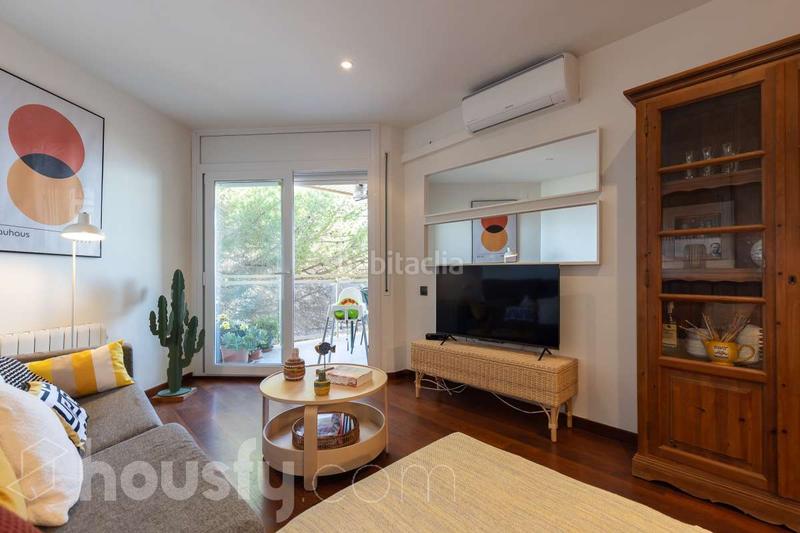 Foto b5966749-48b9-46b0-8f99-b27195a3381d. Appartamento in carrer de la baixada platja cristall . in Miami Platja