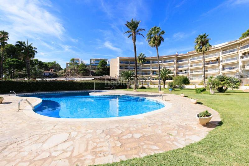 Foto ebc4d02f-ccf4-4582-b1d4-86942e631648. Appartamento in carrer de la baixada platja cristall . in Miami Platja