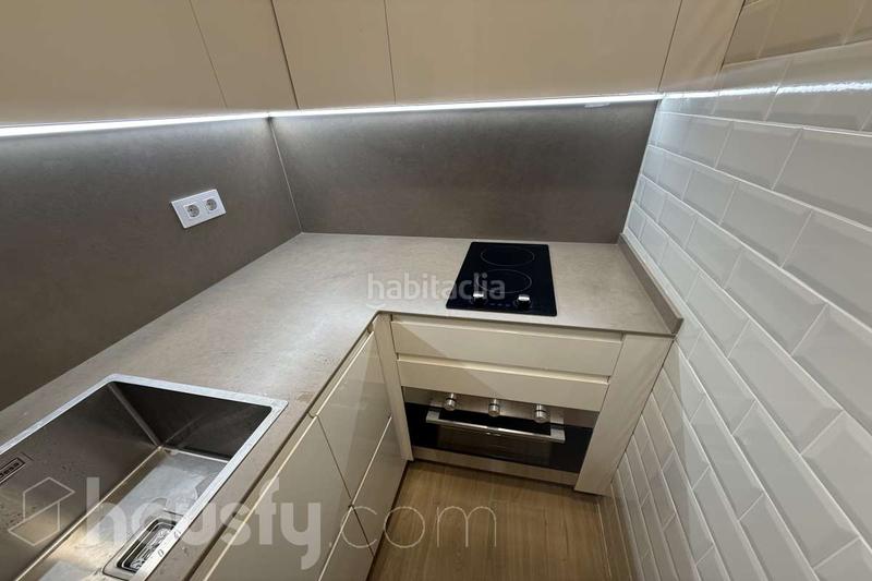 Foto 10fefa19-66b1-41c9-a591-29d833f97749. Location appartement dans calle del alcalde sainz de baranda . dans Madrid