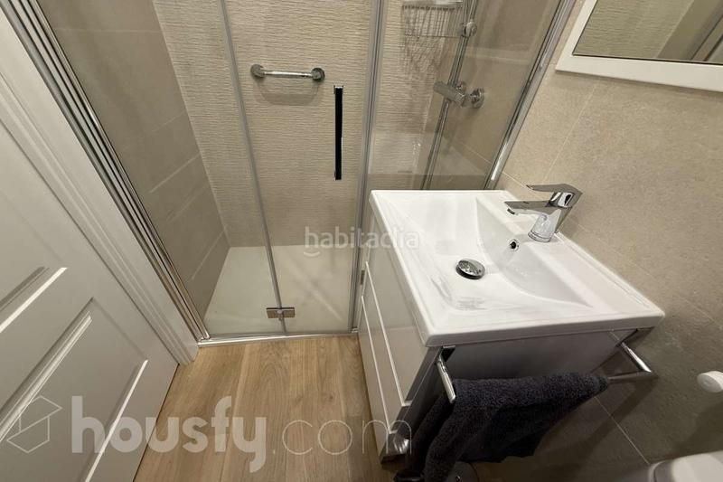 Foto 50302e21-bb7f-453e-a40b-b51c2d3bf557. Location appartement dans calle del alcalde sainz de baranda . dans Madrid