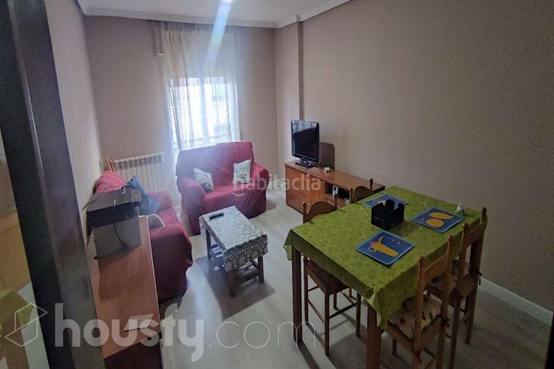 Foto f9e6e00b-f6aa-4de6-ba28-7123c79fa76e. Alquiler piso en calle fray gil . en Sur Ávila