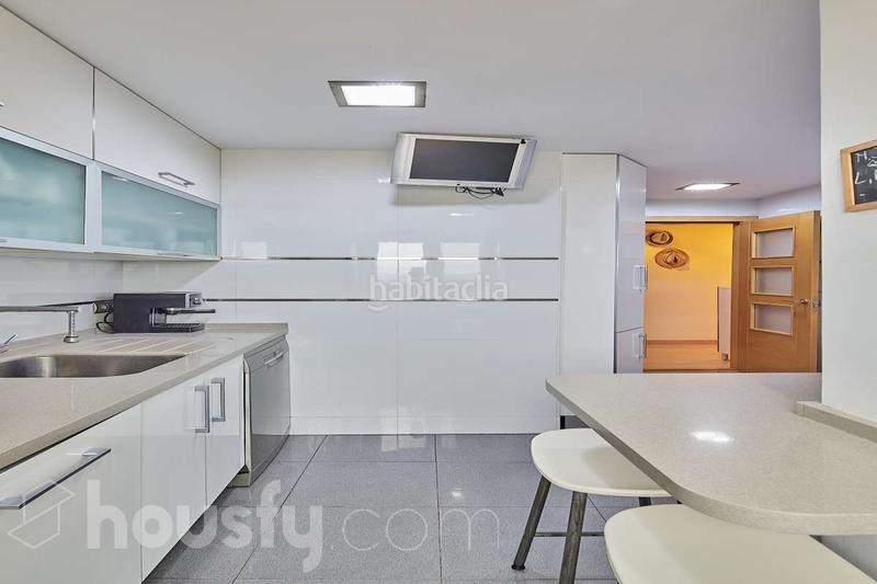 Foto 3d1db489-0f75-4f35-a100-3e158008dcd1. Flat in av reyes catolicos . in Centro Ciudad San Fernando