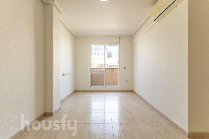 Foto 355539de-131c-4e65-a8d7-45fe3a2275b2. Pis a cl loma la . a Antonio Machado Torrevieja