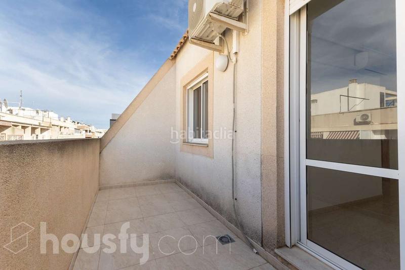 Foto be381c3b-1599-4a07-be3d-33e63fd65c5d. Piso en cl loma la . en Antonio Machado Torrevieja