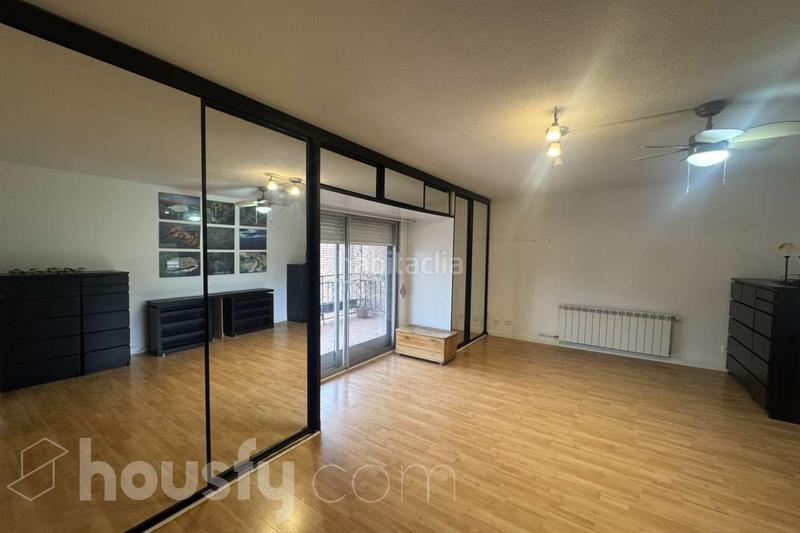 Foto 54b6f5c2-3f30-40f7-be06-40cdc6387cbe. Rent flat in calle canoa . in Alameda de Osuna Madrid