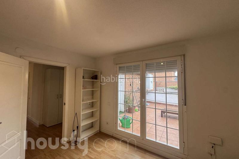 Foto 991ef1d9-7a54-4d2e-be66-245349dff797. Rent flat in calle canoa . in Alameda de Osuna Madrid