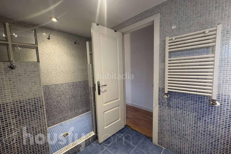 Foto 710dbe70-7fce-48bc-852a-fa8f63414639. Alquiler piso en calle canoa . en Alameda de Osuna Madrid